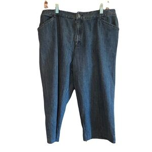 Croft & Barrow stretch Blue Denim Capris Jeans no size (see measurements). 34?